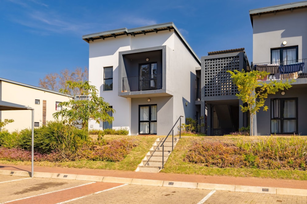 Apartment for sale in Waterfall, Upper Highway - 1KF1746718 Apartment for sale in Waterfall, Upper Highway - 1KF1746718