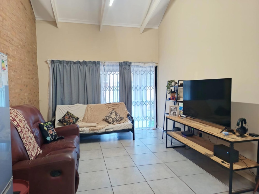 Townhouse for sale in Pomona - KTP1747617