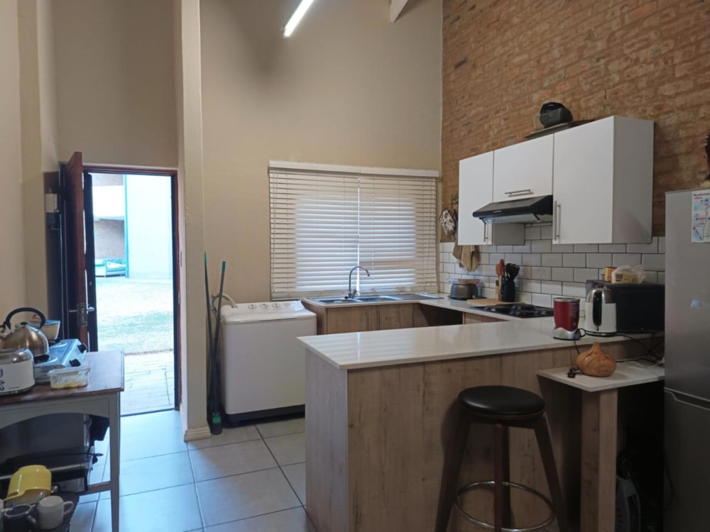 Townhouse for sale in Pomona - KTP1747617