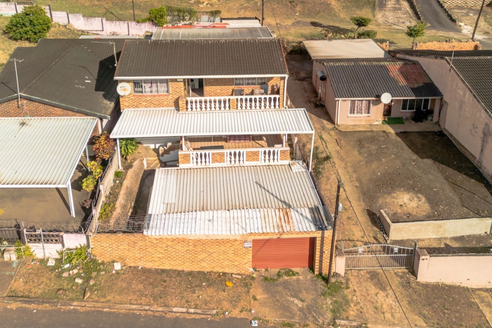House for sale in Phoenix, KwaZulu-Natal - 1ND1746761 House for sale in Phoenix, KwaZulu-Natal - 1ND1746761