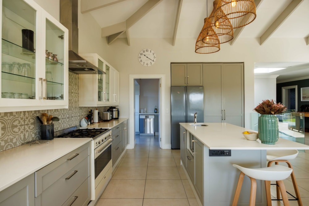 Double-storey house to rent in Plettenberg Bay - 1KG1746765 Double-storey house to rent in Plettenberg Bay - 1KG1746765