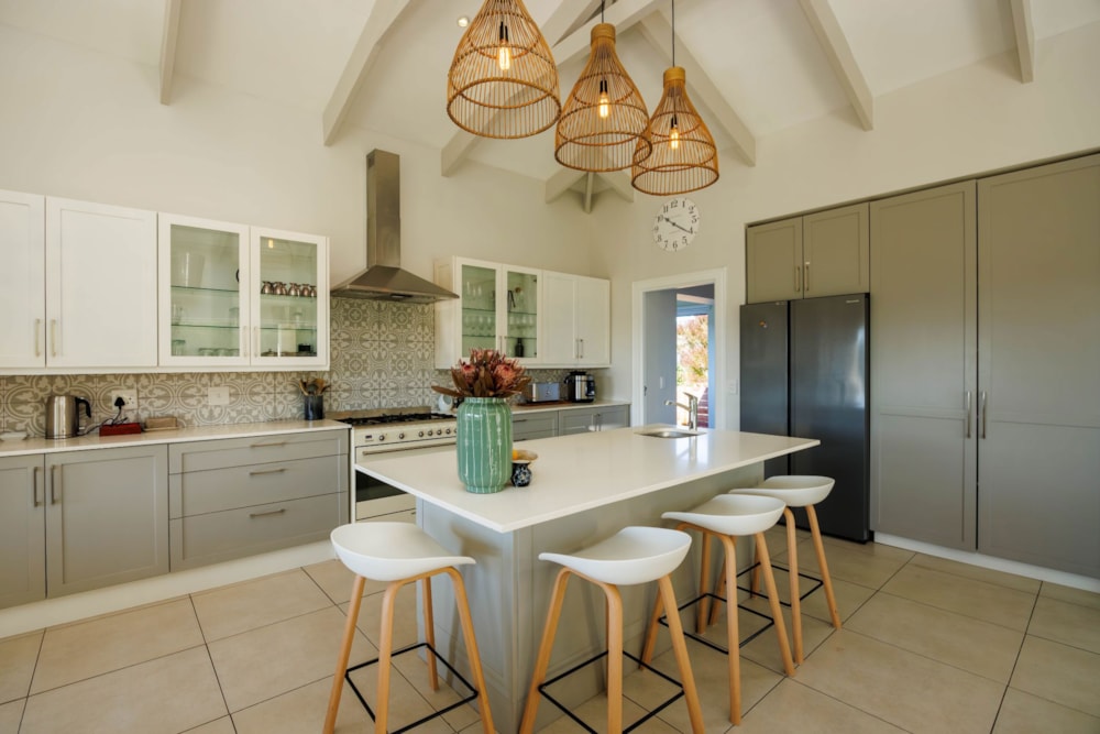 Double-storey house to rent in Plettenberg Bay - 1KG1746765 Double-storey house to rent in Plettenberg Bay - 1KG1746765