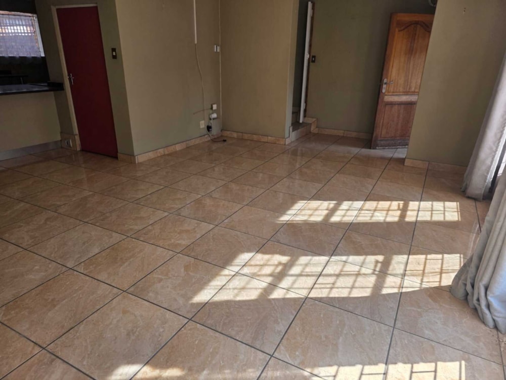 Double-storey apartment to rent in Middelburg Central (Mpumalanga Central) - 1MD1746783 Double-storey apartment to rent in Middelburg Central (Mpumalanga Central) - 1MD1746783