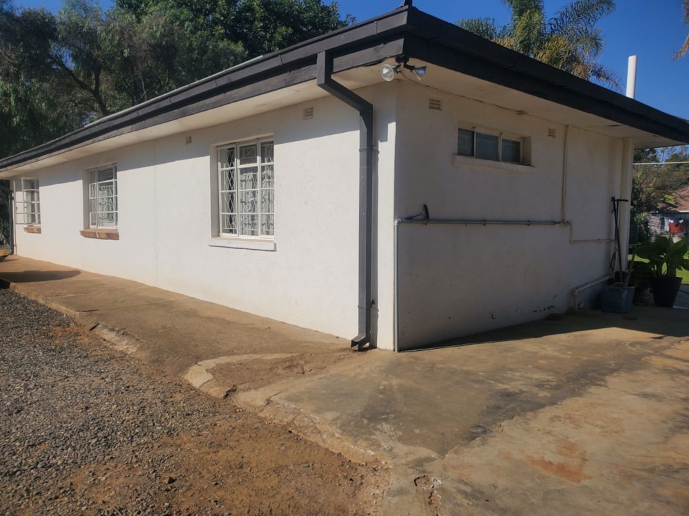 House for sale in Gweru, Zimbabwe - 3ZB1746785 House for sale in Gweru, Zimbabwe - 3ZB1746785