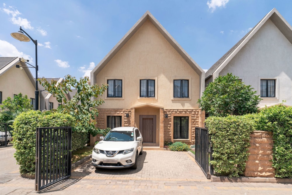 Townhouse for sale in Syokimau, Kenya - 3KE1746990