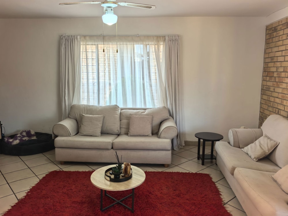House for sale in Stonehenge - 1NS1746809 House for sale in Stonehenge - 1NS1746809
