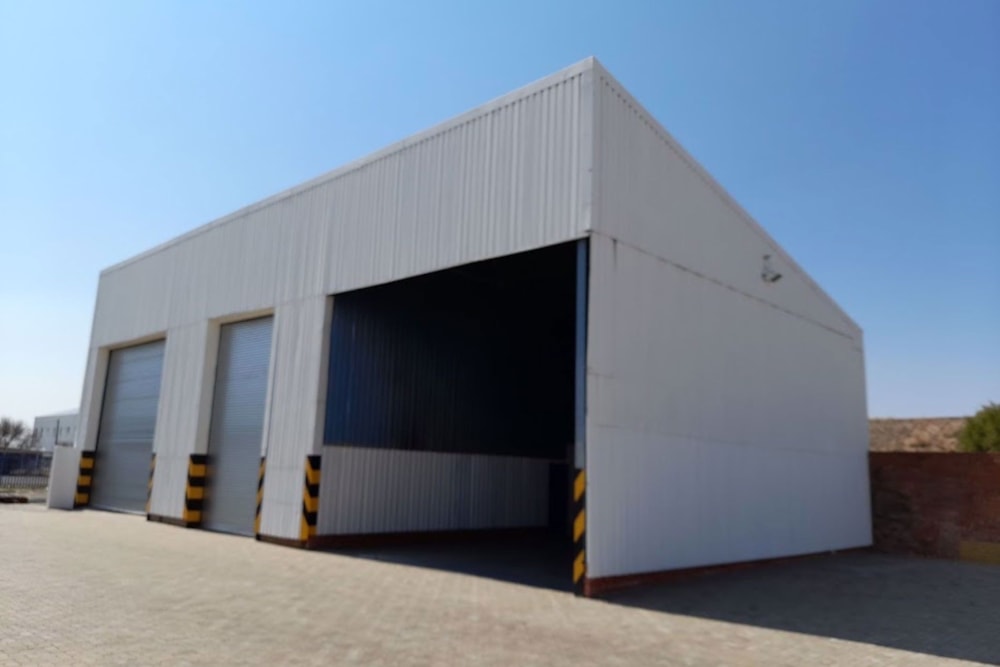 Commercial industrial property to rent in Kimdustria - 1KJ1746829