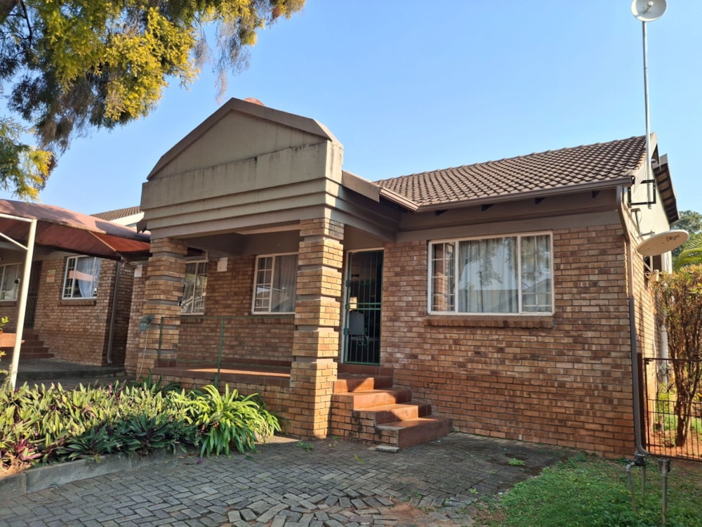 Security complex home for sale in Tzaneen, Limpopo Province - 1TA1747000 Security complex home for sale in Tzaneen, Limpopo Province - 1TA1747000