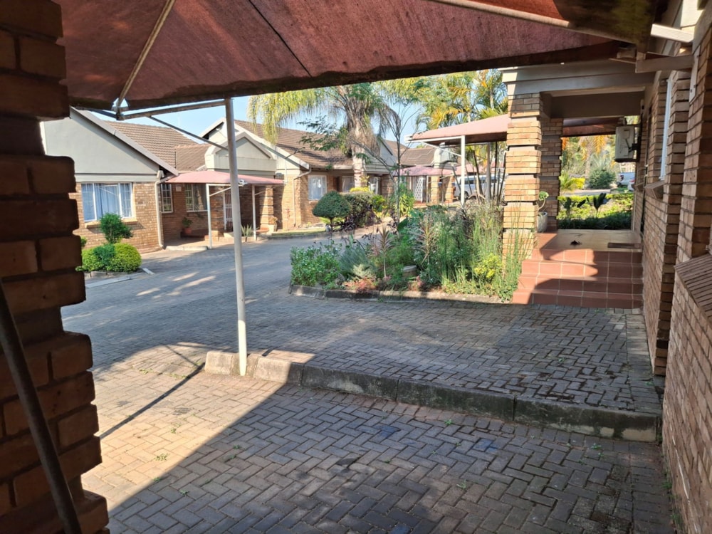 Security complex home for sale in Tzaneen, Limpopo Province - 1TA1747000 Security complex home for sale in Tzaneen, Limpopo Province - 1TA1747000