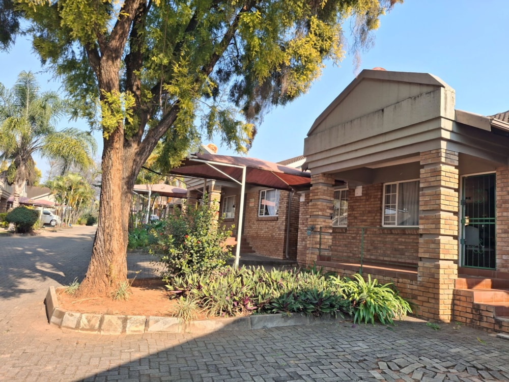 Security complex home for sale in Tzaneen, Limpopo Province - 1TA1747000 Security complex home for sale in Tzaneen, Limpopo Province - 1TA1747000