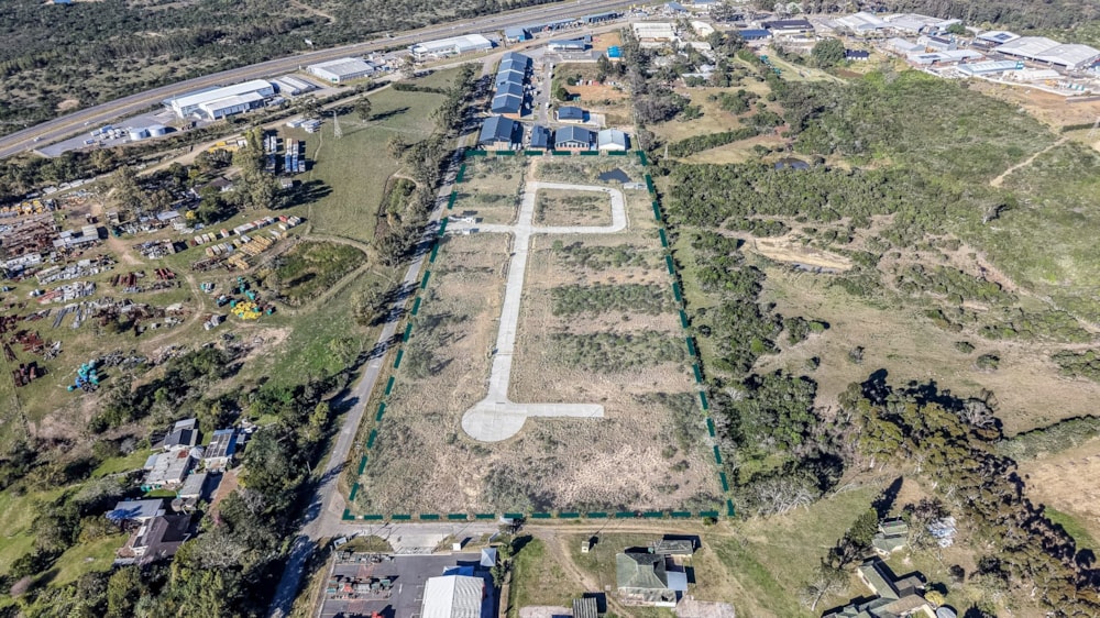 Commercial industrial property for sale in Quenera - 1EZ1747334