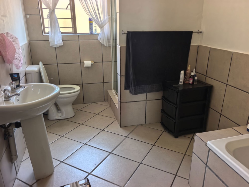 House for sale in Stonehenge - 1NS1747008 House for sale in Stonehenge - 1NS1747008