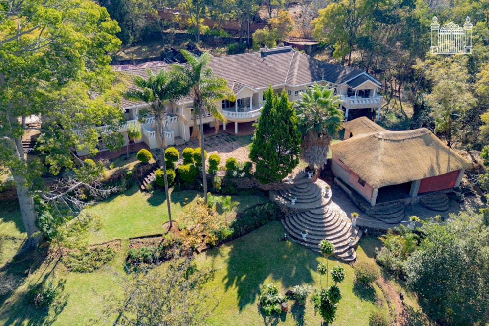 Double-storey house for sale in Philadelphia, Zimbabwe - 3ZB1747113 Double-storey house for sale in Philadelphia, Zimbabwe - 3ZB1747113