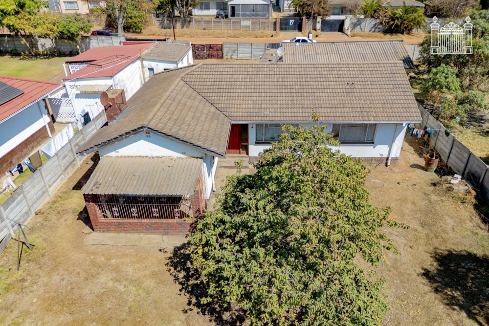 Single-storey house for sale in Mabelreign, Zimbabwe - 3ZB1747308