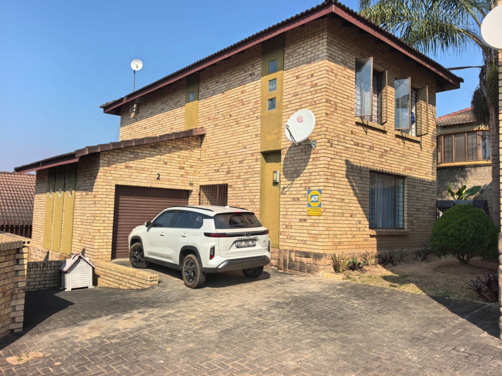 House for sale in Stonehenge - 1NS1747015 House for sale in Stonehenge - 1NS1747015