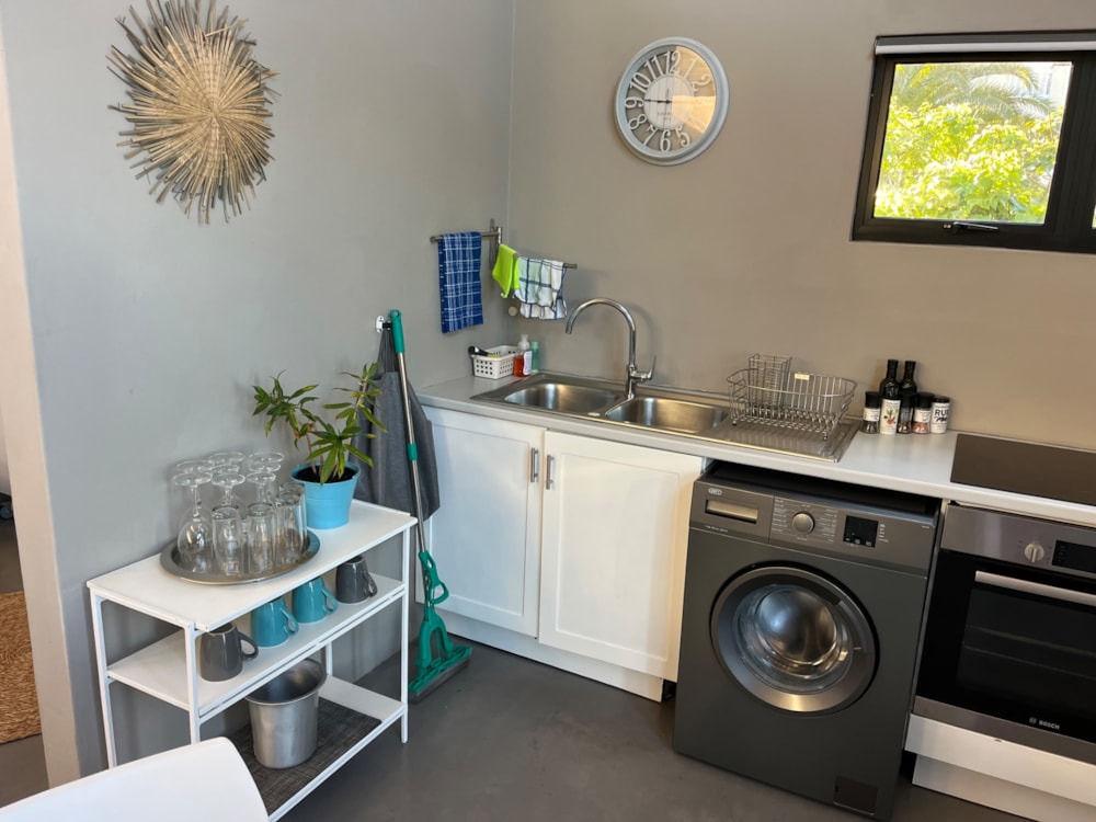 Loft to rent in Hout Bay - HYL1747081 Loft to rent in Hout Bay - HYL1747081