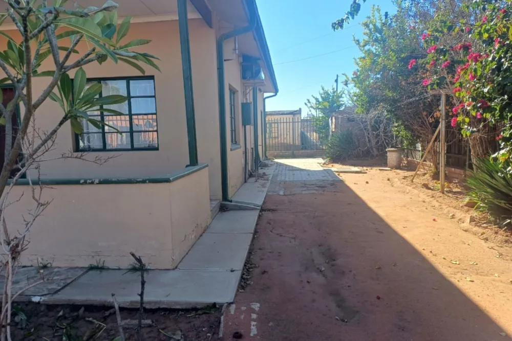 House let in Progress - 1KAH1747107 House let in Progress - 1KAH1747107
