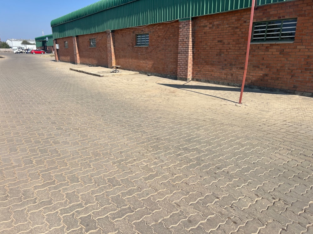 Commercial industrial property to rent in Block 3 Industrial, Botswana - 3BO1747145 Commercial industrial property to rent in Block 3 Industrial, Botswana - 3BO1747145