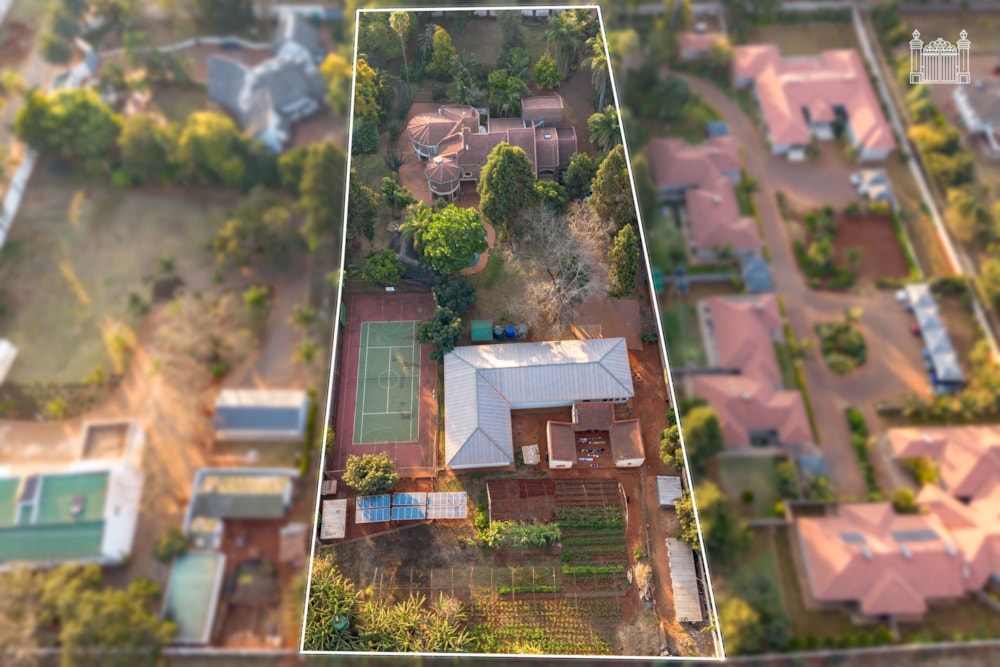 Double-storey house for sale in Glen Lorne, Zimbabwe - 3ZB1747363