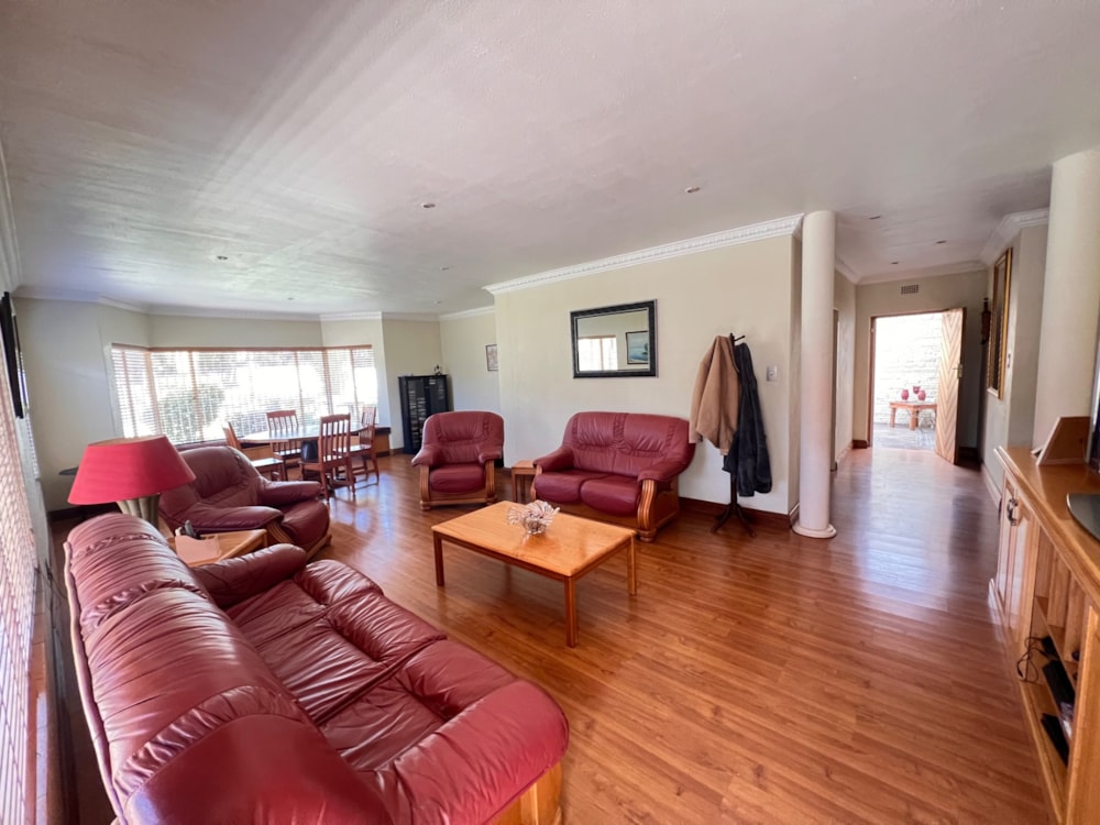 House for sale in Witbank Central (eMalahleni Central) - 1WD1747322 House for sale in Witbank Central (eMalahleni Central) - 1WD1747322