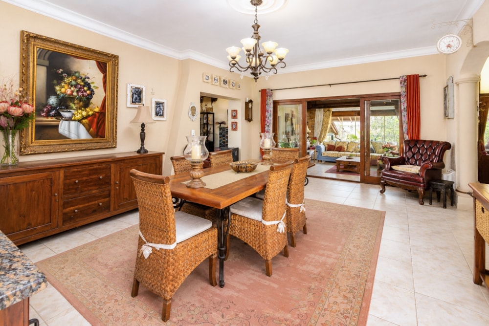 Double-storey house for sale in Zwavelpoort SH - PT1747464