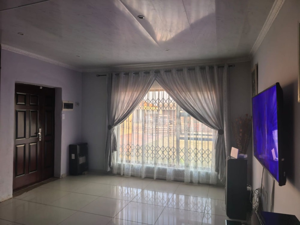 House for sale in Kimdustria - 1KJ1747258 House for sale in Kimdustria - 1KJ1747258