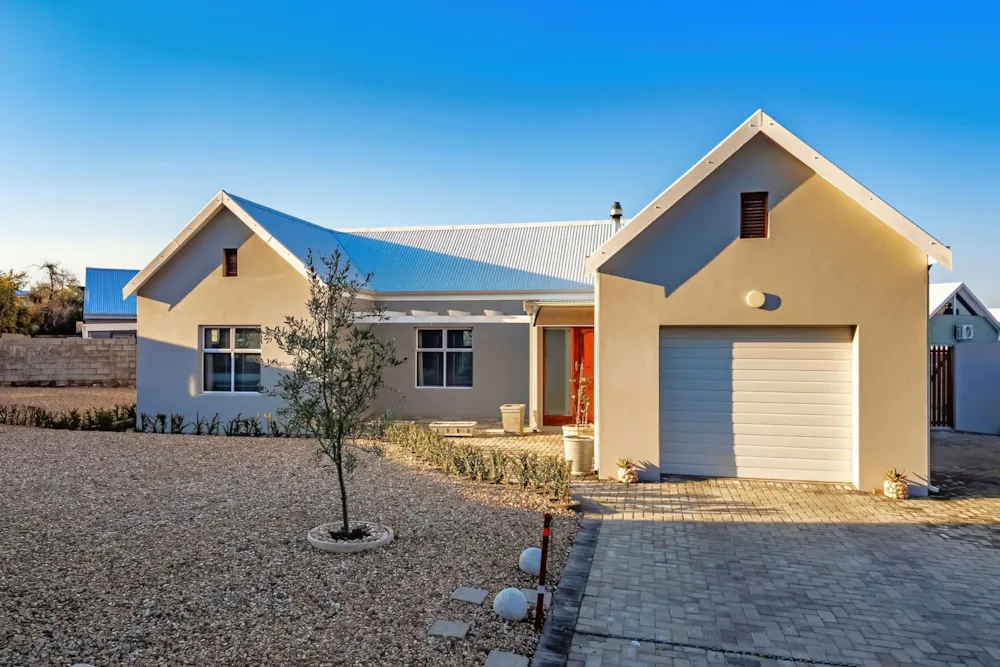 House sold in Wesbank, Oudtshoorn - 1OU1747382 House sold in Wesbank, Oudtshoorn - 1OU1747382