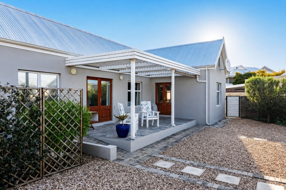 House for sale in Wesbank, Oudtshoorn - 1OU1747382 House for sale in Wesbank, Oudtshoorn - 1OU1747382