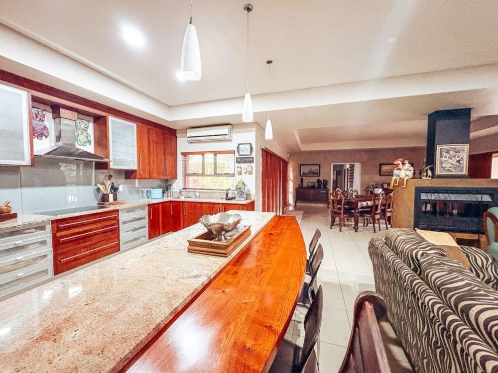 House for sale in Golden Acres - 1TA1747301 House for sale in Golden Acres - 1TA1747301