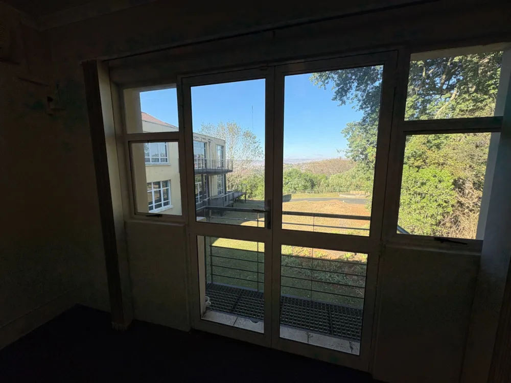 Commercial office to rent in Clarendon - 1PM1747330