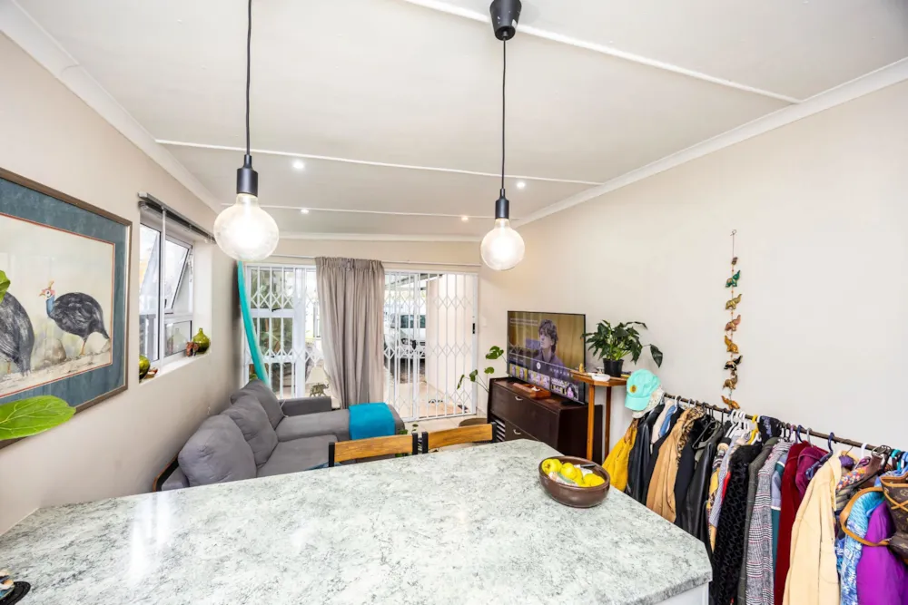 Garden apartment to rent in Gonubie - 1EZ1748816