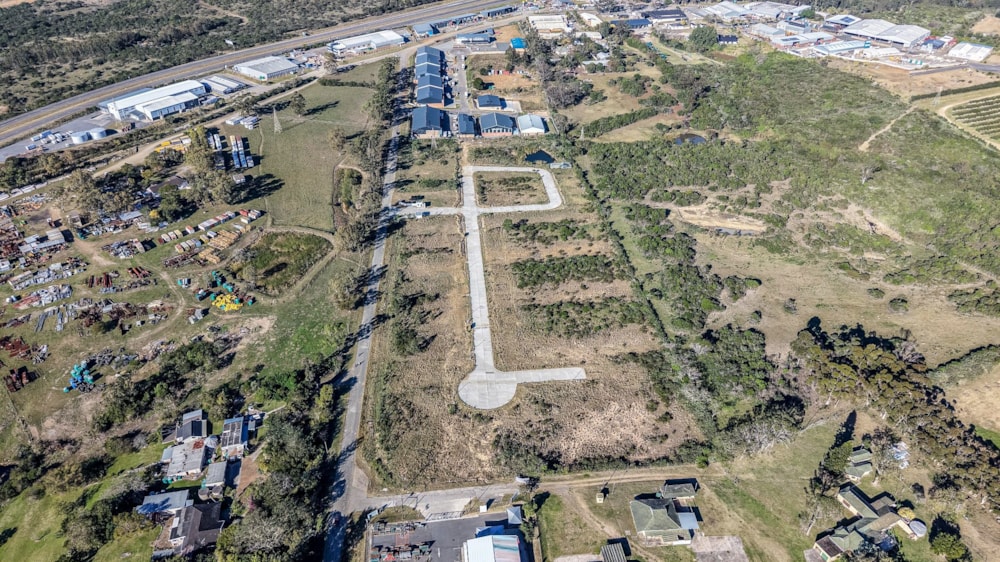 Commercial industrial property for sale in Quenera - 1EZ1747378