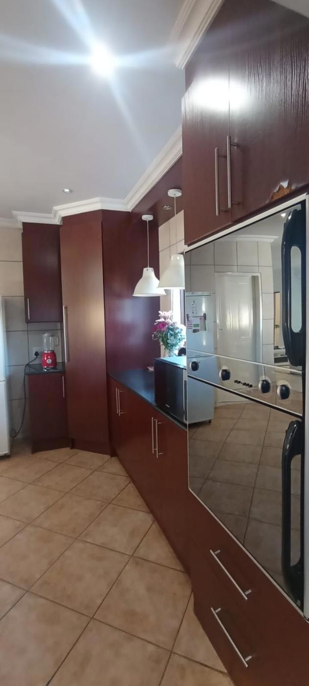 House to rent in Hughes - ENL1747389
