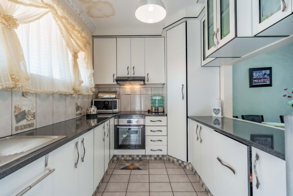 Apartment for sale in Pinetown - 1WP1747415 Apartment for sale in Pinetown - 1WP1747415