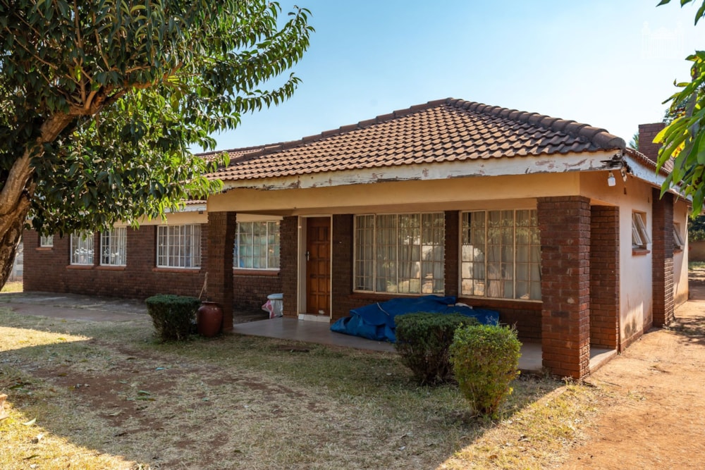 House for sale in Mt Pleasant Heights, Zimbabwe - 3ZB1747472 House for sale in Mt Pleasant Heights, Zimbabwe - 3ZB1747472