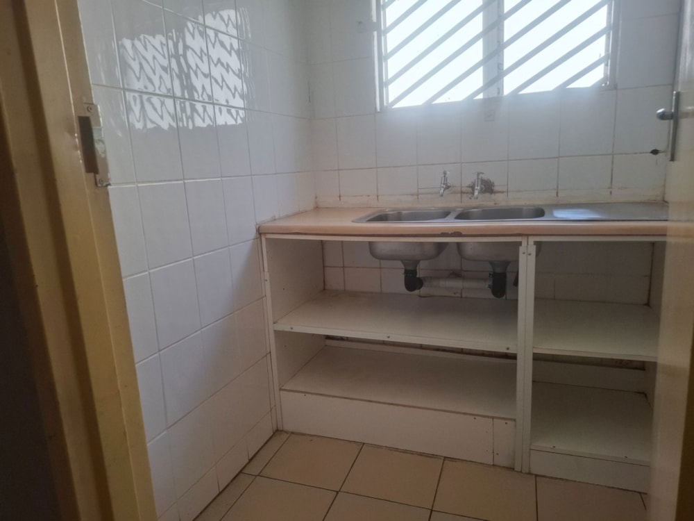 Commercial retail property to rent in Tlokweng, Botswana - 3BO1747517 Commercial retail property to rent in Tlokweng, Botswana - 3BO1747517