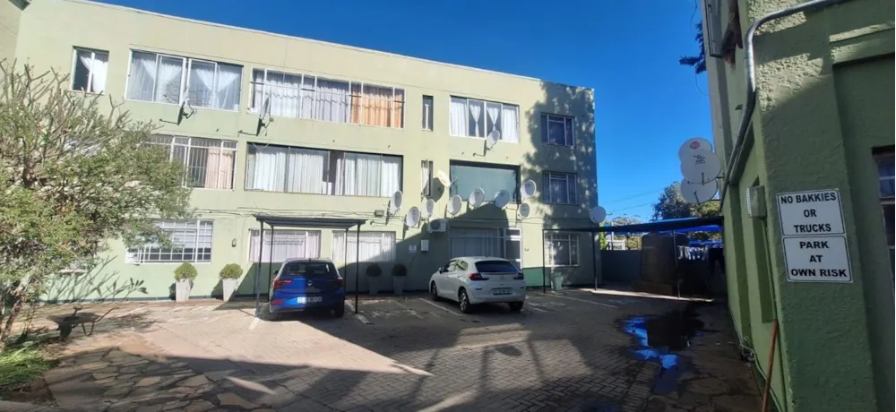 Apartment for sale in Belgravia, Kimberley - 1KJ1747563 Apartment for sale in Belgravia, Kimberley - 1KJ1747563