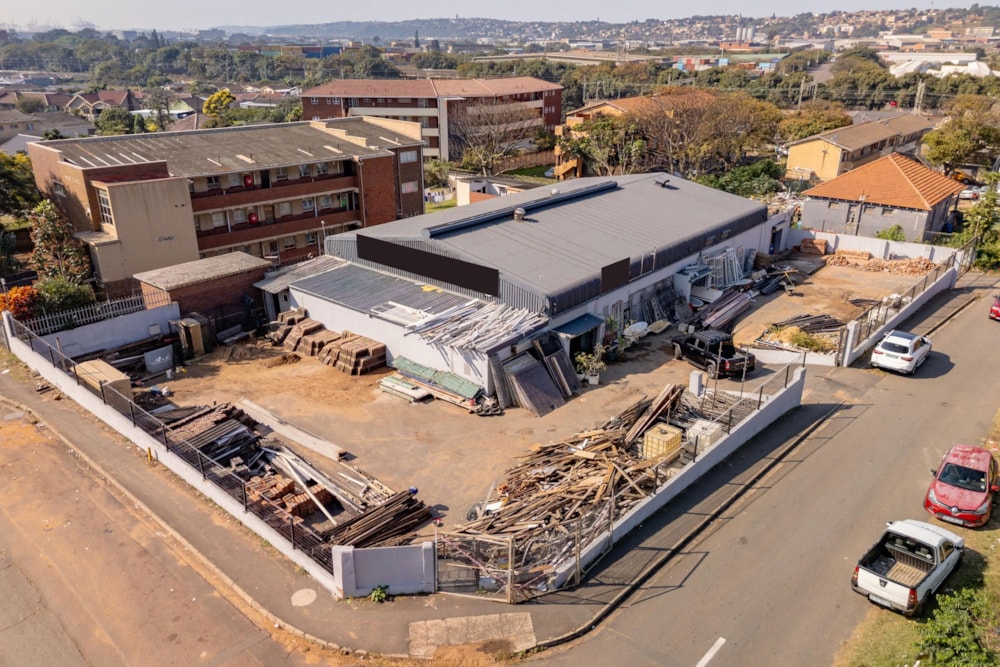 Commercial retail property for sale in Montclair, KwaZulu-Natal - 1WP1747600 Commercial retail property for sale in Montclair, KwaZulu-Natal - 1WP1747600