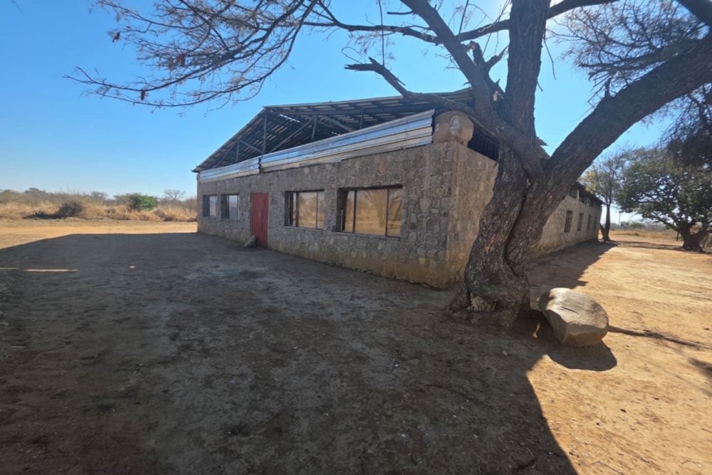 Commercial Building for sale in Richmond, Zimbabwe - 3ZB1747602 Commercial Building for sale in Richmond, Zimbabwe - 3ZB1747602