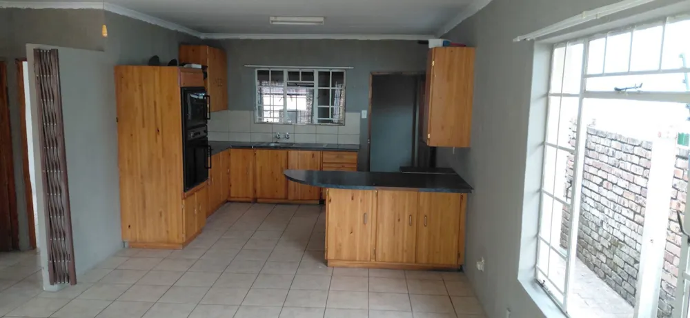 House for sale in Mbombela Ext 2 (Nelspruit Ext 2) - 1NS1752089 House for sale in Mbombela Ext 2 (Nelspruit Ext 2) - 1NS1752089