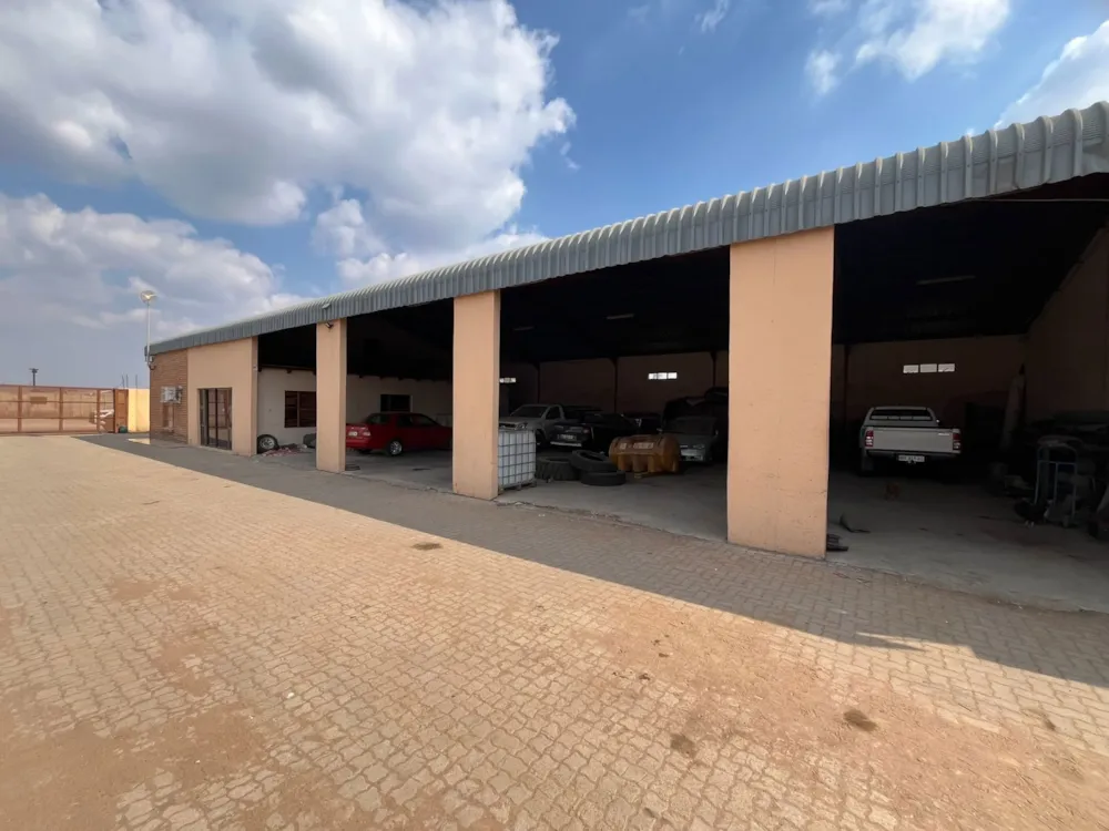 Commercial industrial property for sale in Ladine - 1PS1747663 Commercial industrial property for sale in Ladine - 1PS1747663