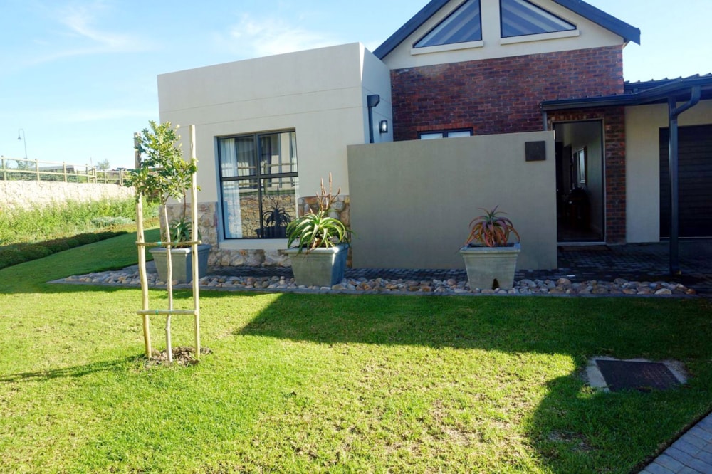 Cluster to rent in Renosterbos Estate - 1MB1747686 Cluster to rent in Renosterbos Estate - 1MB1747686