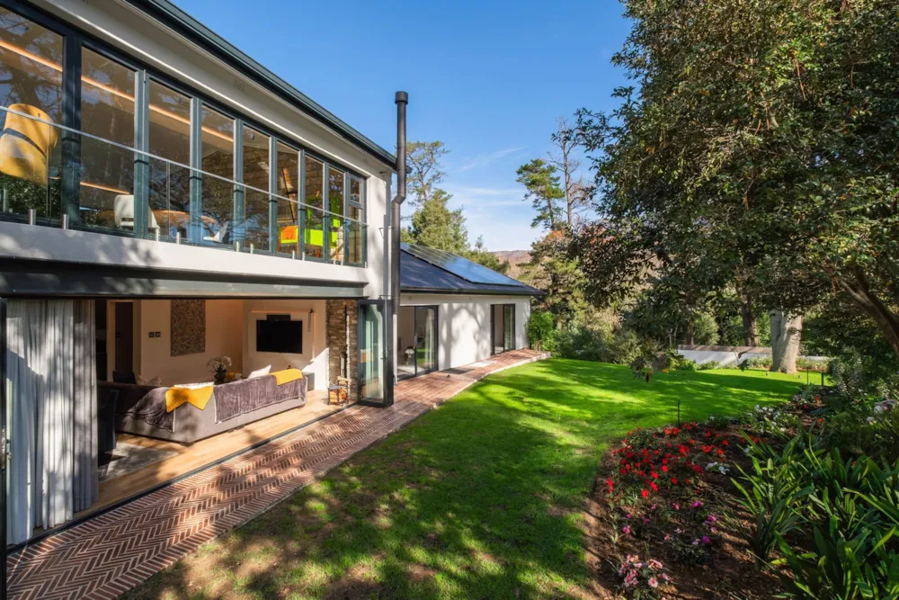 House to rent in Constantia, Cape Town - RBL1747714 House to rent in Constantia, Cape Town - RBL1747714