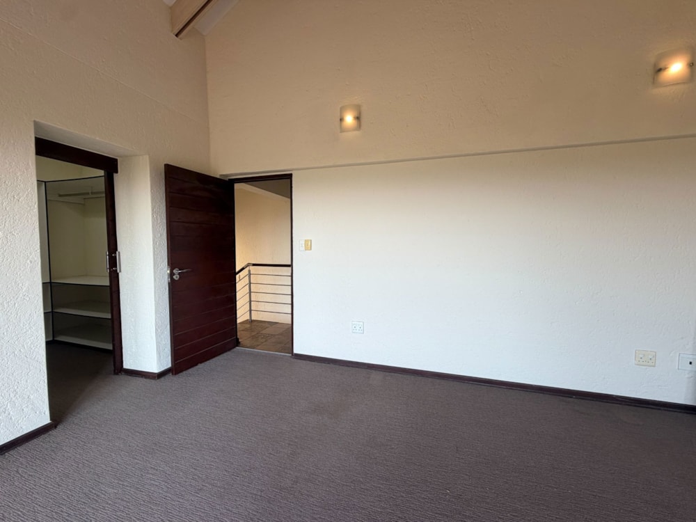 Townhouse for sale in Nelspruit Ext 11 - 1NS1747742