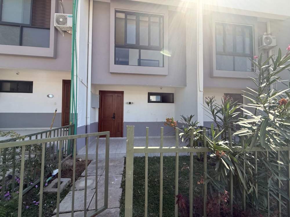 Double-storey apartment to rent in Ibex Hill, Zambia - 3ZA1747740 Double-storey apartment to rent in Ibex Hill, Zambia - 3ZA1747740