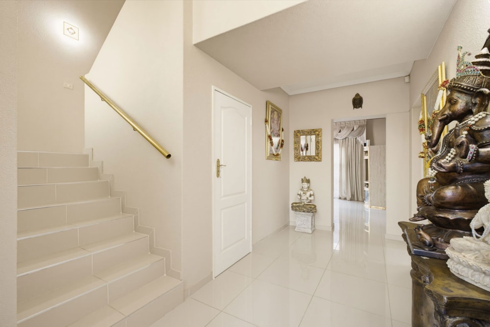 House for sale in Farrarmere - EN1745232
