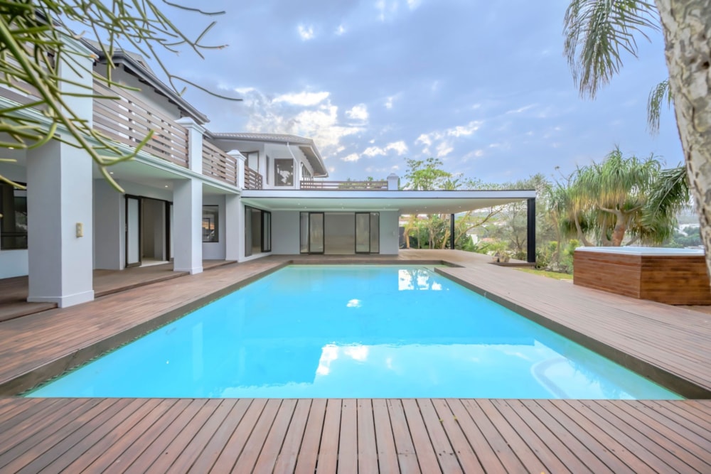 Double-storey house for sale in La Lucia - 1ND1747685 Double-storey house for sale in La Lucia - 1ND1747685