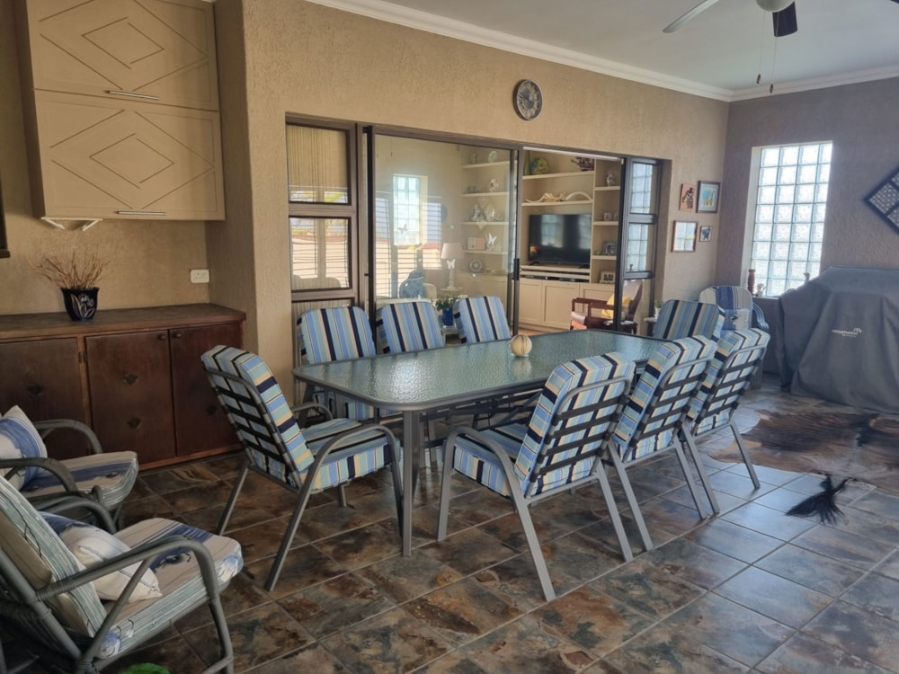 House for sale in Uvongo - 1PSH1745621 House for sale in Uvongo - 1PSH1745621