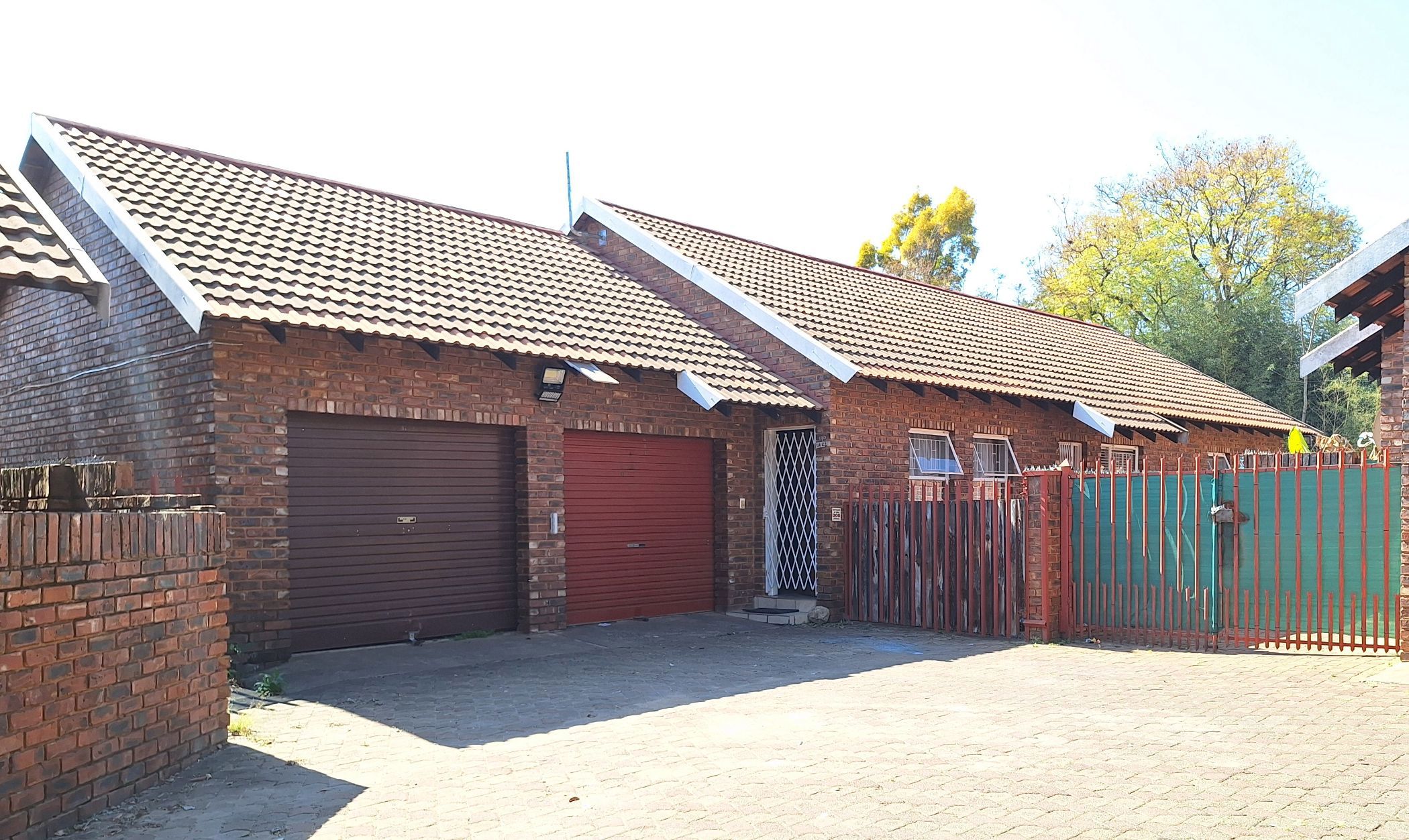 Townhouse for sale in Lydenburg (Mashishing) - 1LY1747436