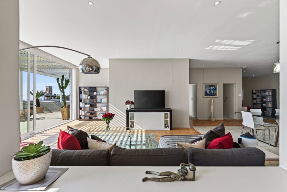 Double-storey house to rent in Green Point, Cape Town - ASL1743557